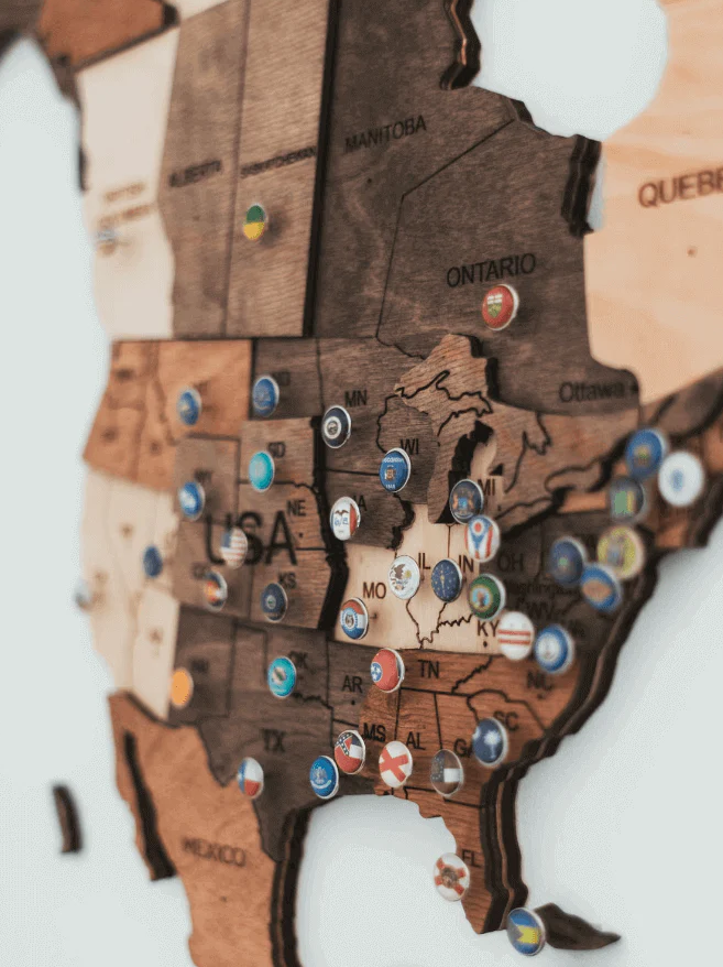  Деревянная 3D карта мира